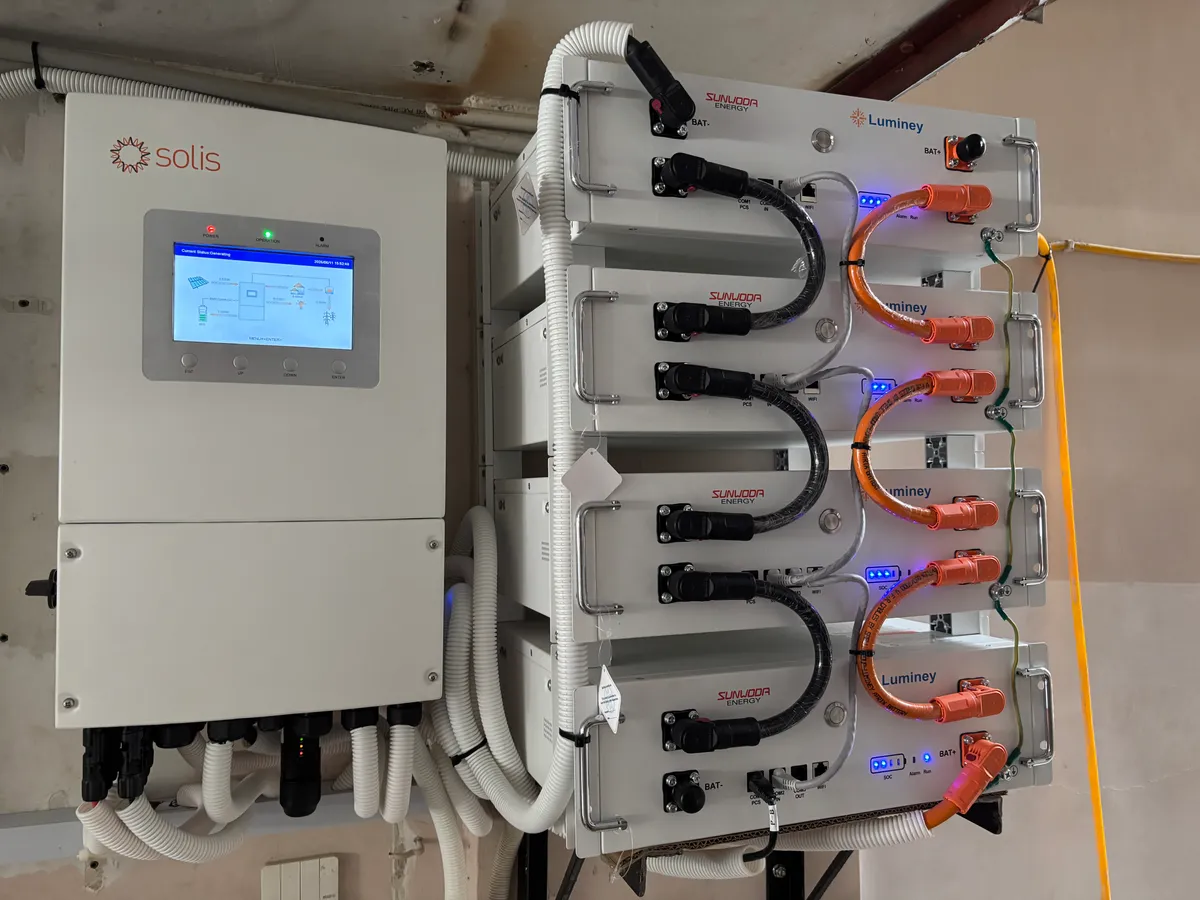 Hybrid solar inverter installed by APC Solar for a battery (BESS) system in Karachi